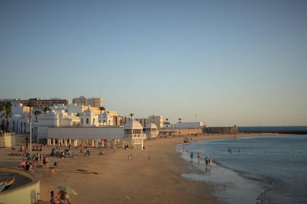 Esencia de Cádiz Entre la Viña y el mercado Exterior foto